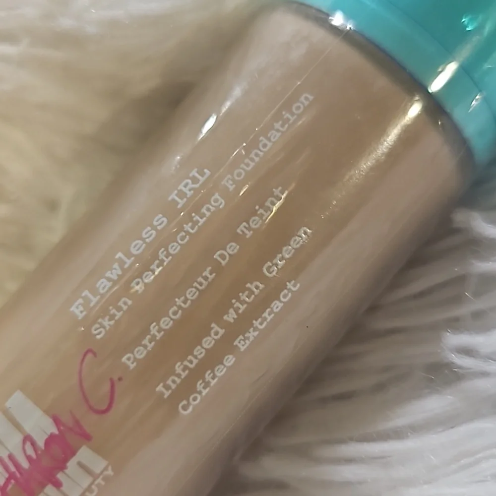Uoma Flawless IRL Au Naturel Tinted Skin Perfector, Fair Lady T2 ✨️SEALE…